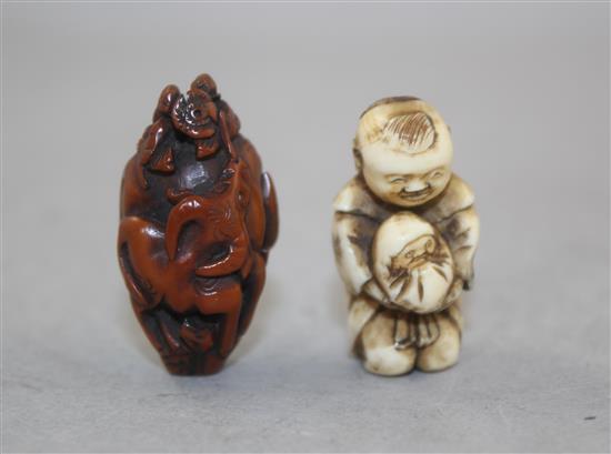 Eight Japanese ivory netsuke and four other items, late 19th / early 20th century,